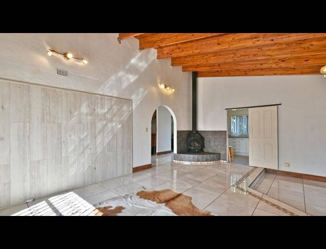 4 BEDROOM HOUSE FOR SALE IN BRACKENHURST